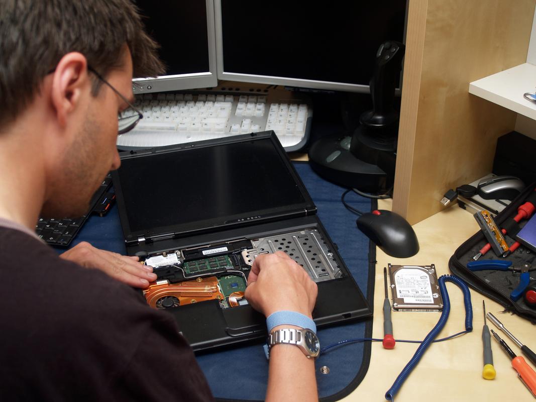 電腦城真的全是坑嗎？一次維修經歷引發的思考